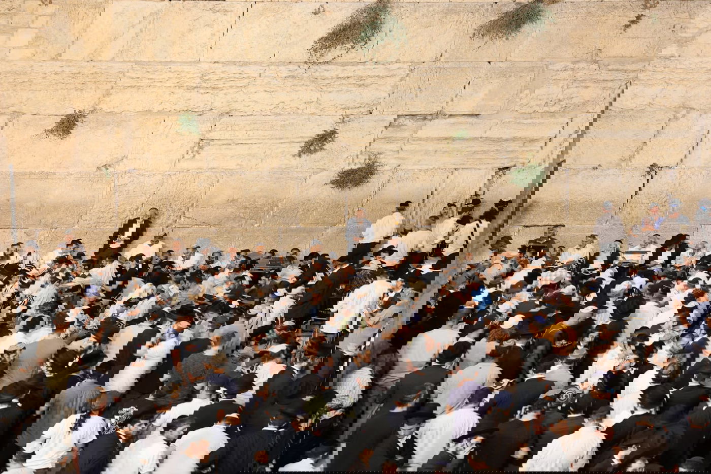 עם ישראל ברחבת הכותל