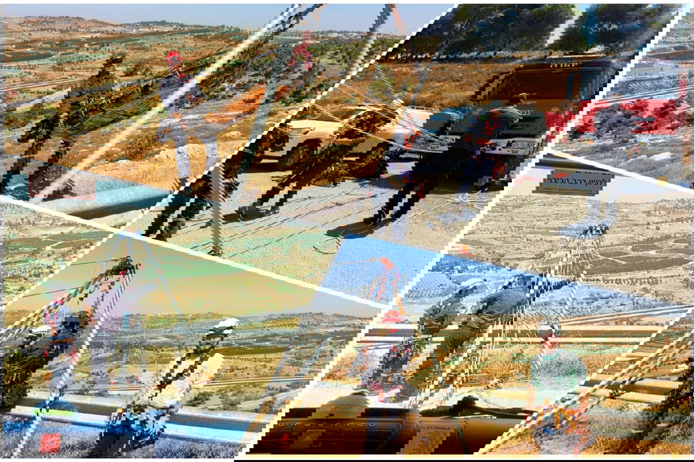 ארי טננבוים ומשימות החילוץ