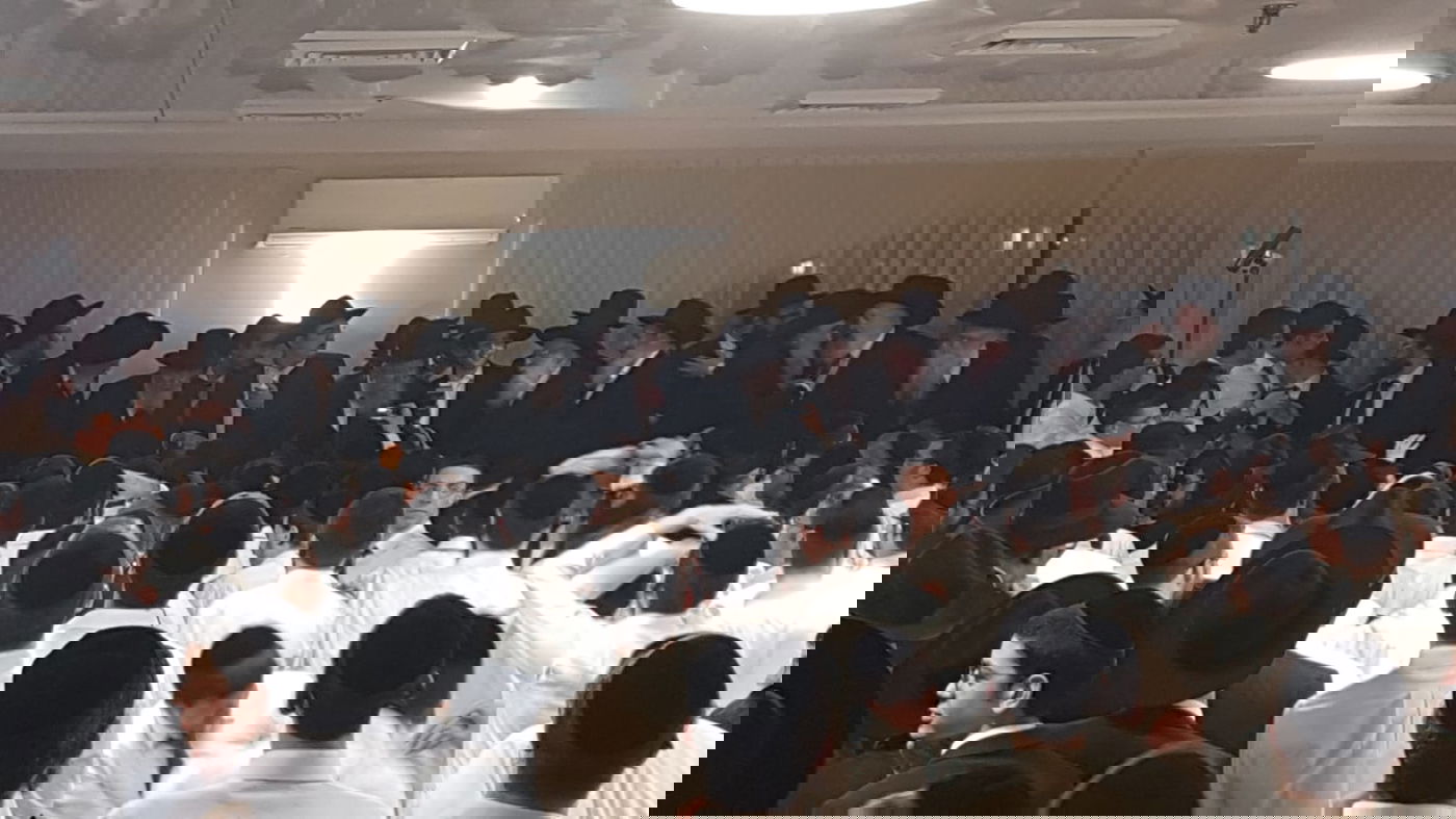 חתונת נכדת ראש ישיבת תפרח | ארכיון