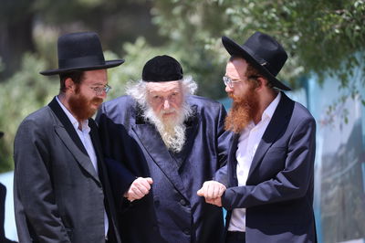 הגאון רבי משה שטרנבוך ב'בין הזמנים'