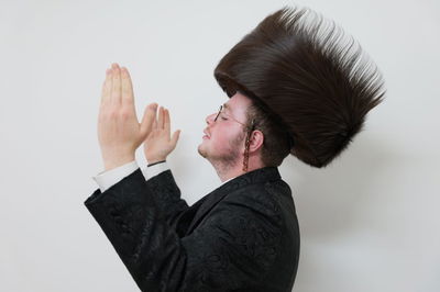 מיילעך פויגל במחרוזת לכבוד שבת: "שבת באטע"