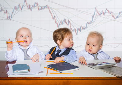 "אולי היום הם ילכו לישון מוקדם ואצליח לעבוד בערב. אולי ואולי".