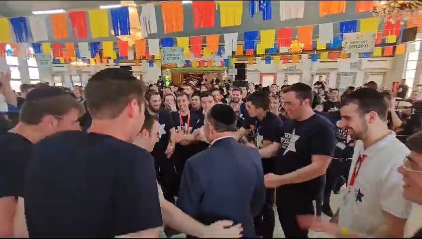 מרגי מתקבל בהתלהבות