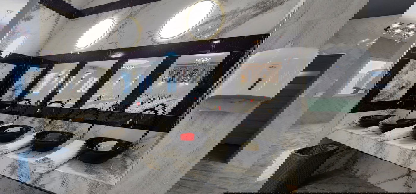 אולמות האירוח בדינוב