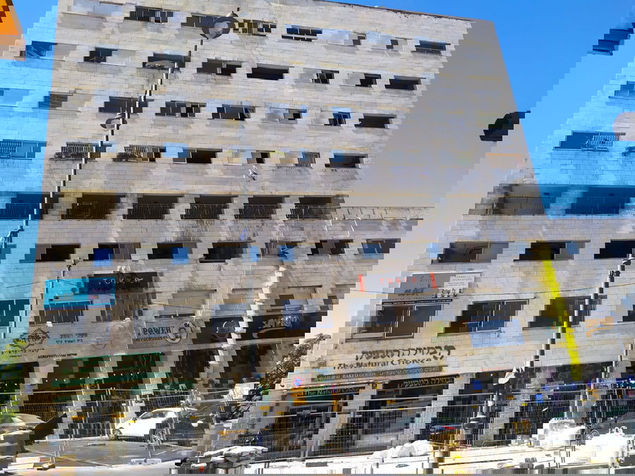 אגדה או אמת? הסתיר את הזריחה וזכה לקללה | בית עיני ברחוב אגריפס בירושלים