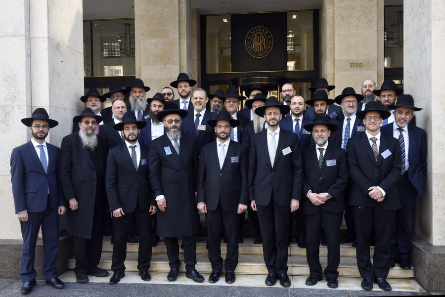 הרבנים בכינוס