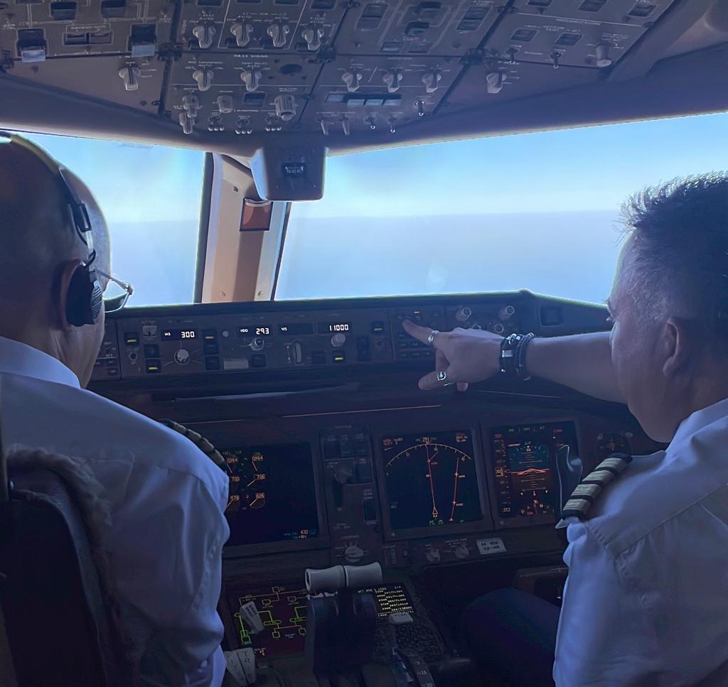 שמשת תא הטייסים | אילסטורציה