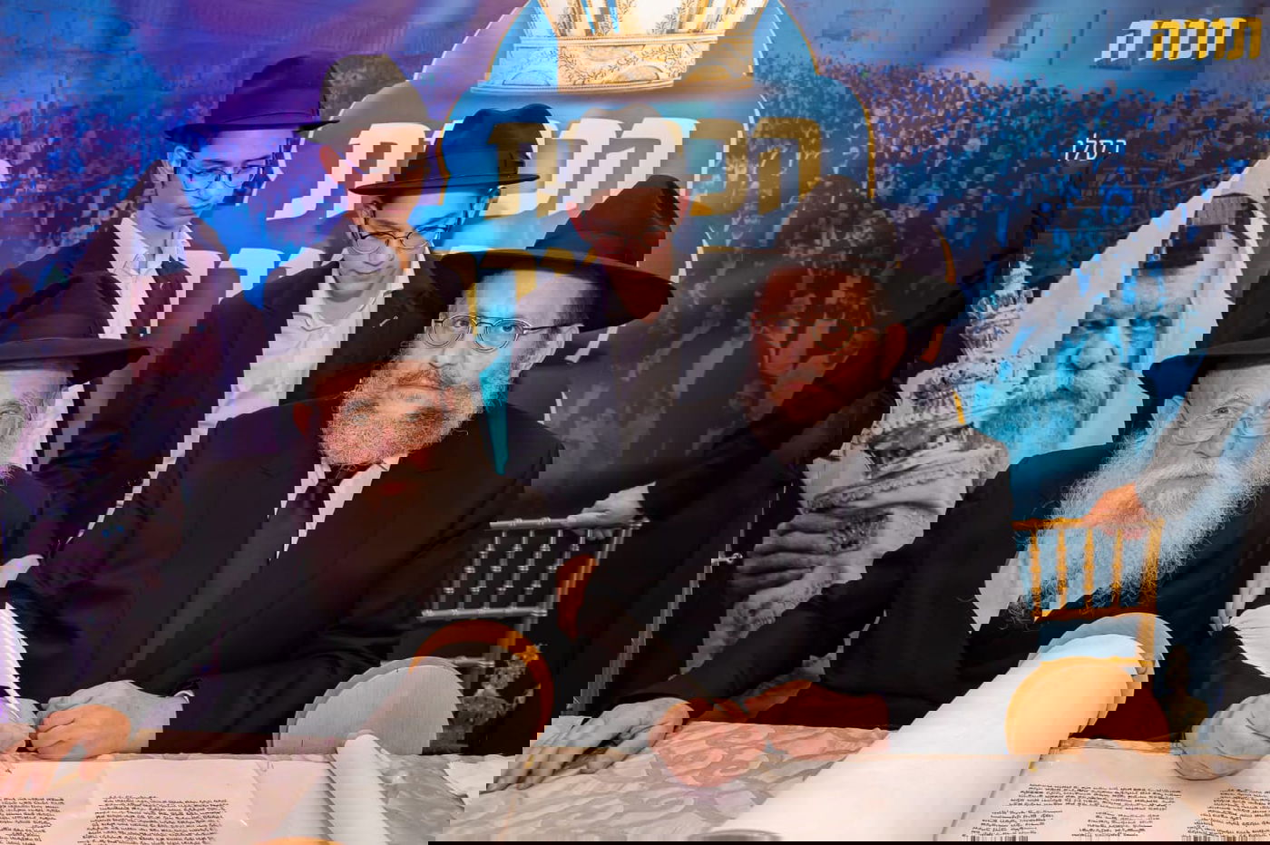 הכנסת ספר תורה הגדולה בעולם: 35,000 חגגו בכותל