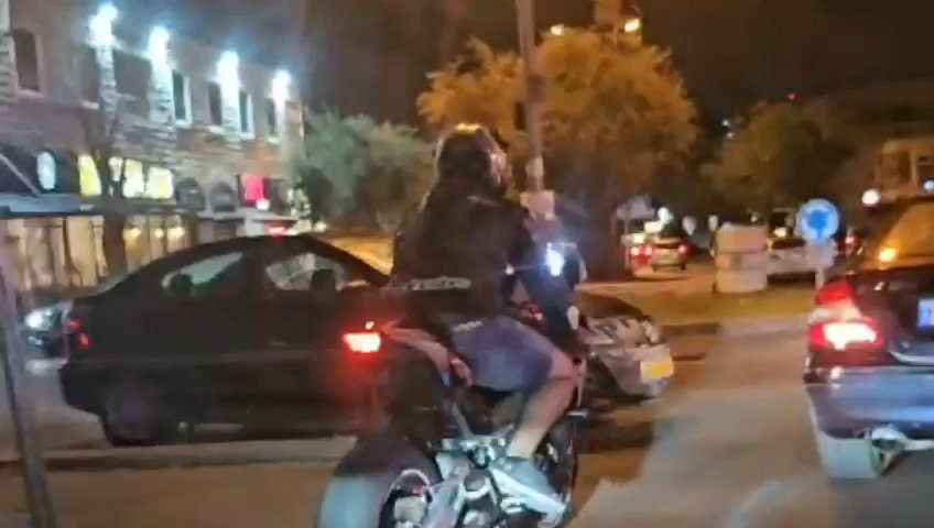 רוכב על אופנוע כבד