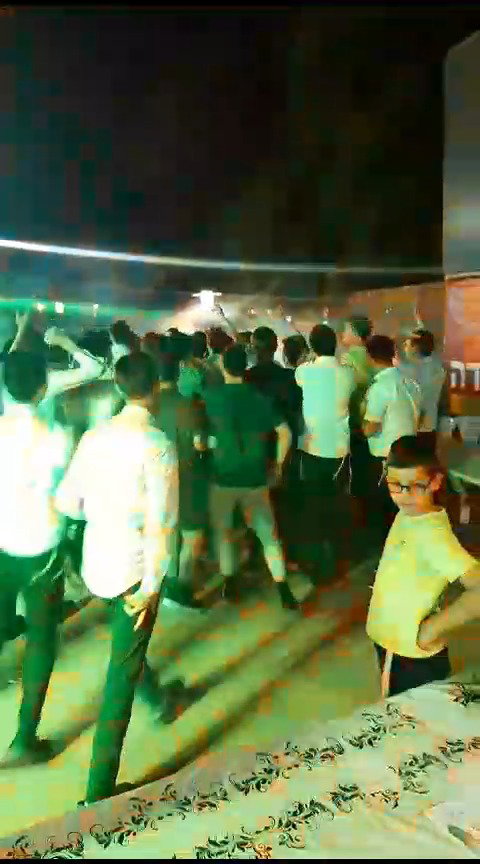 ריקודים במחנה בני תורה