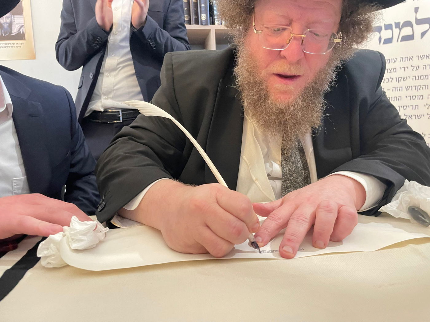 "נקמת דם עבדיך"; הגרש"ב סורוצקין גאל את בניין ישיבת טעלז בליטא • תיעוד מיוחד