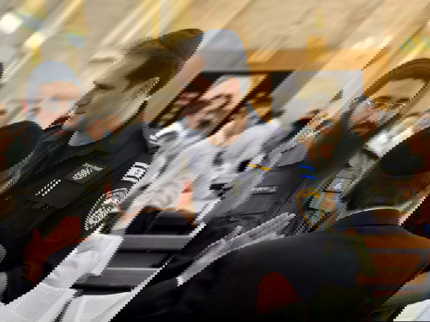 מפקד מחוז הדרום ביקר במוסדות התורה בנתיבות: "ניתן לכם ביטחון אישי"