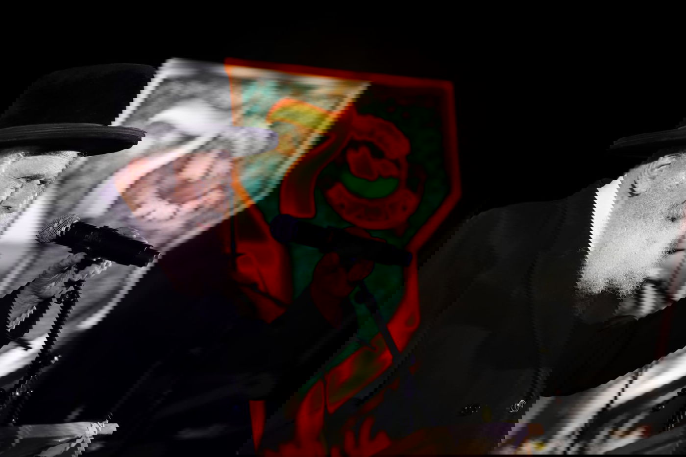 המושב החרדי חגג יומולדת 70 עם רבנים וזמרים | צפו בתיעוד