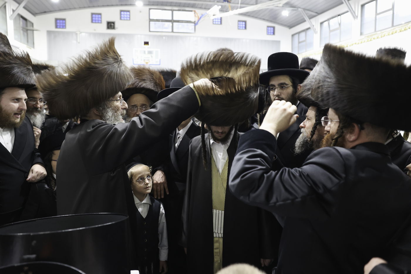 שבת אופרוף לבן המשפיע הגה"צ רבי אלימלך בידרמן | צפו