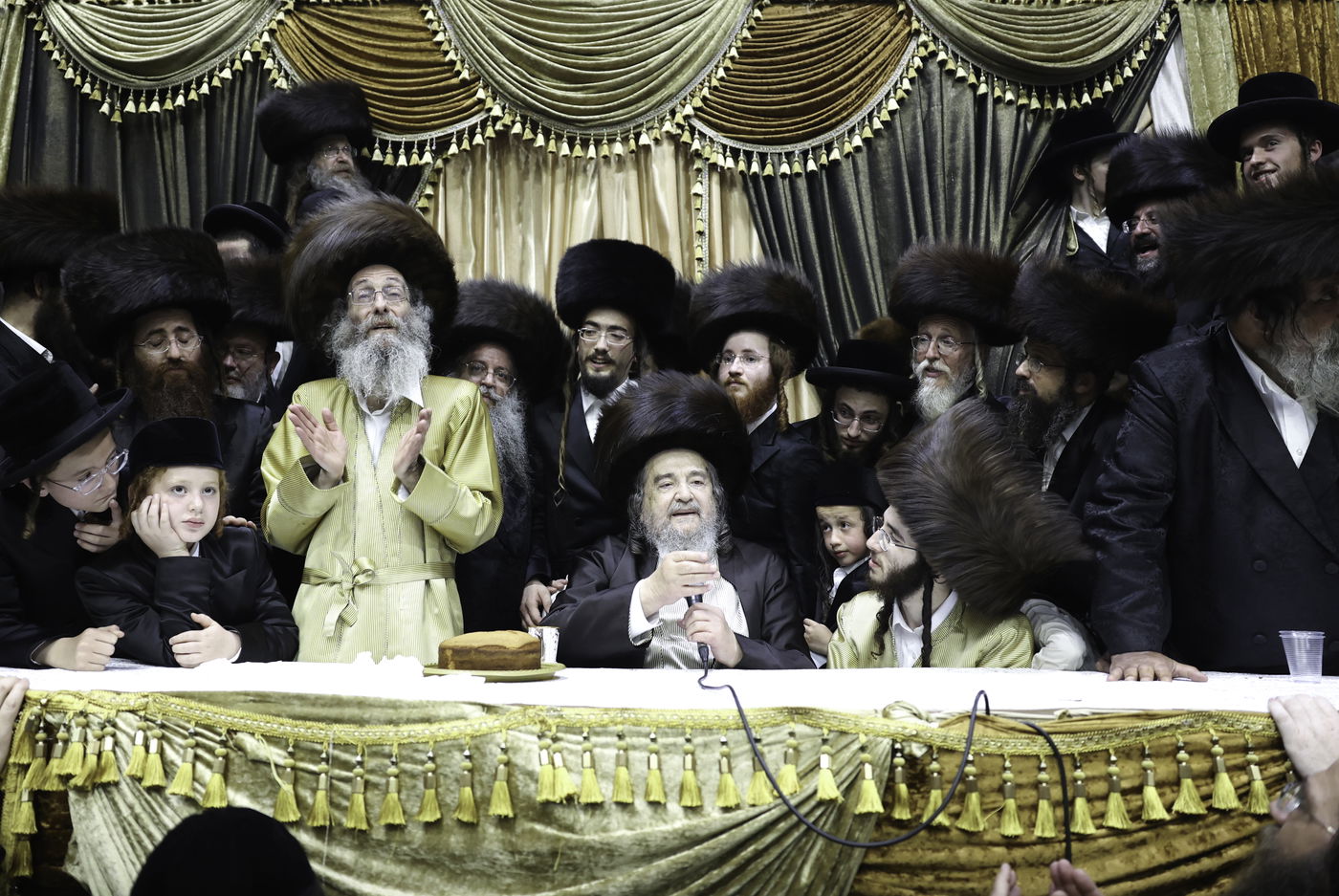 שבת אופרוף לבן המשפיע הגה"צ רבי אלימלך בידרמן | צפו