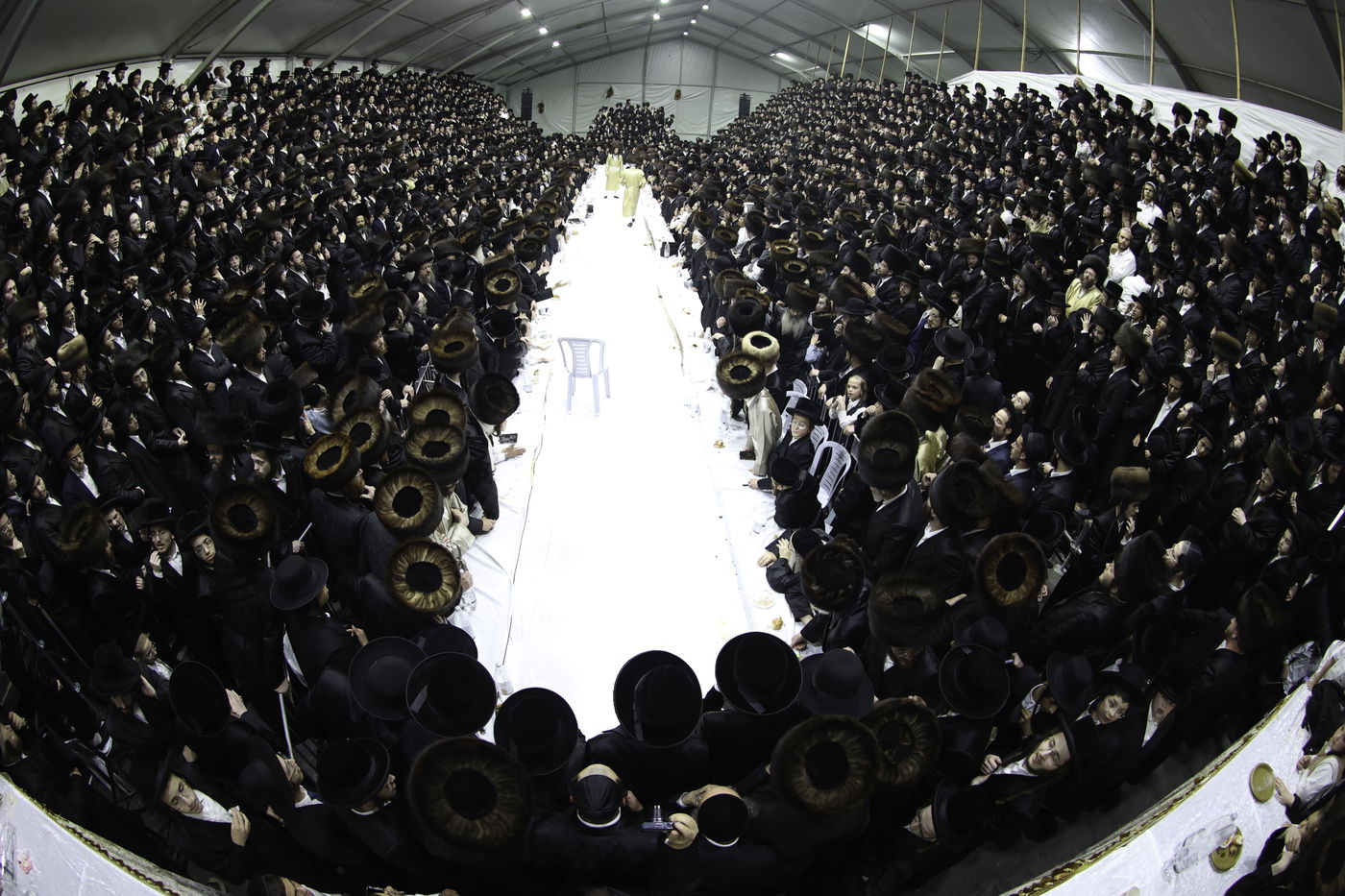 שבת אופרוף לבן המשפיע הגה"צ רבי אלימלך בידרמן | צפו