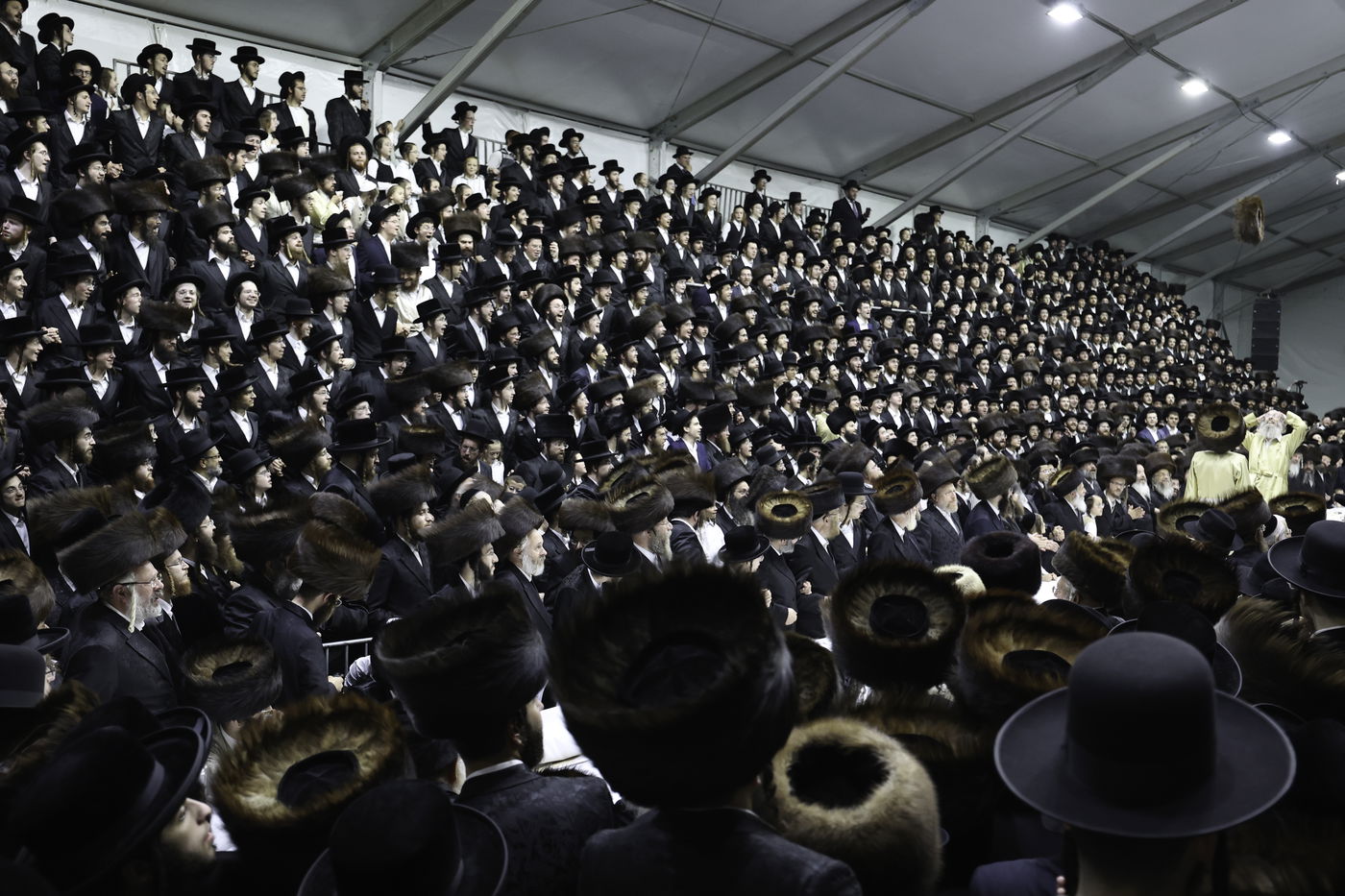 שבת אופרוף לבן המשפיע הגה"צ רבי אלימלך בידרמן | צפו