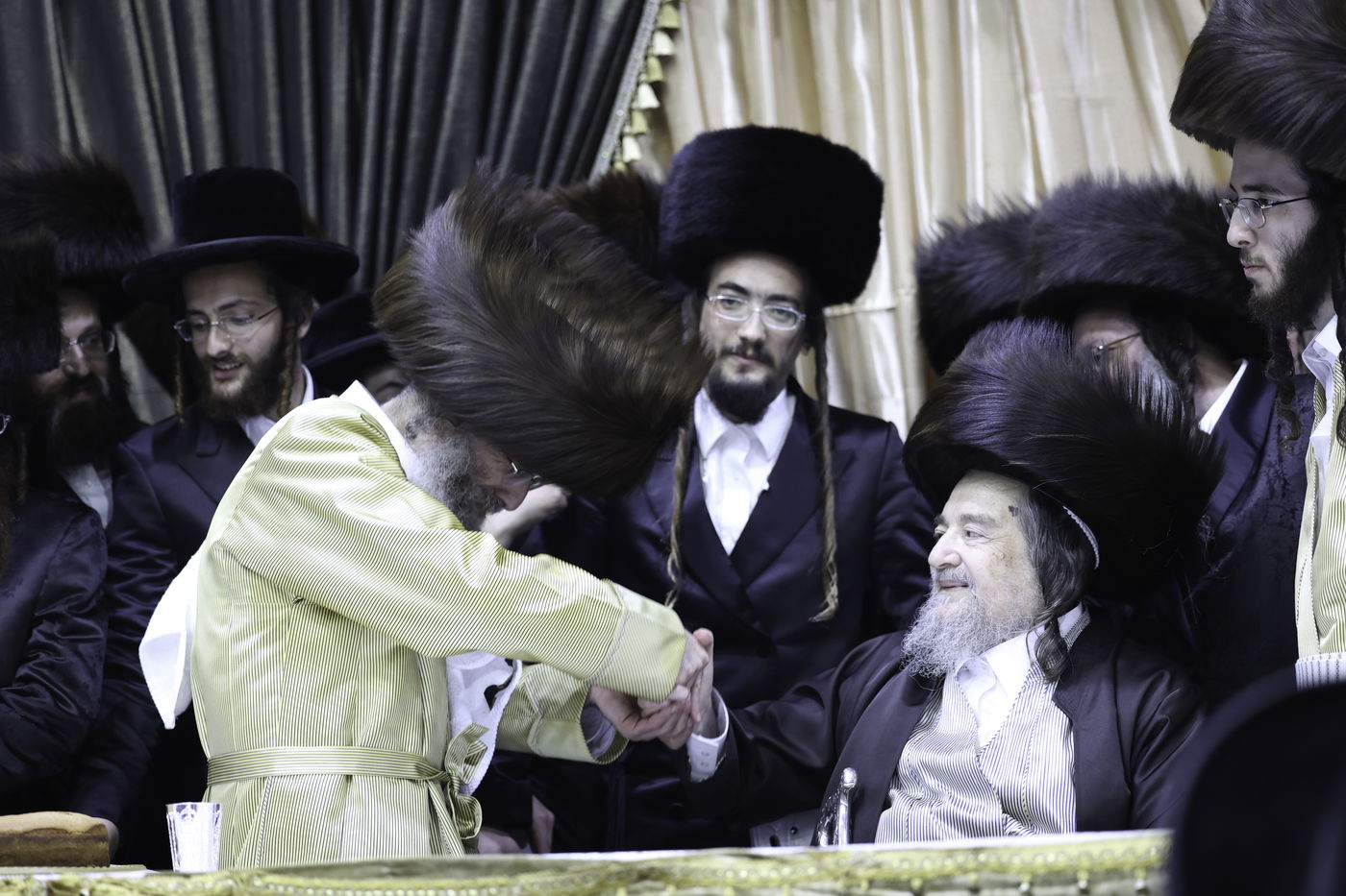 שבת אופרוף לבן המשפיע הגה"צ רבי אלימלך בידרמן | צפו