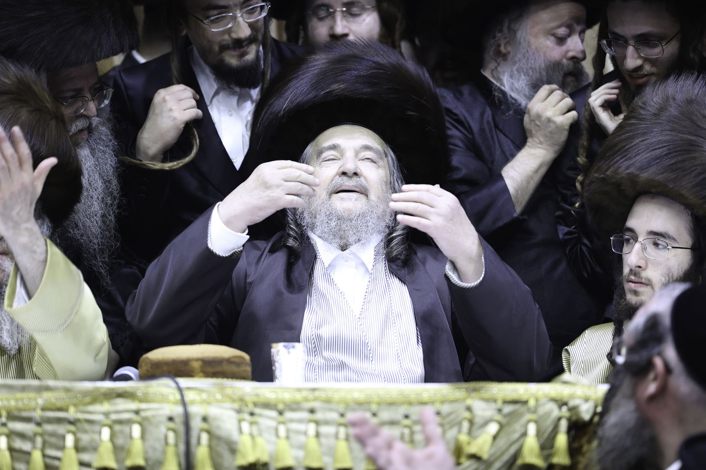 שבת אופרוף לבן המשפיע הגה"צ רבי אלימלך בידרמן | צפו