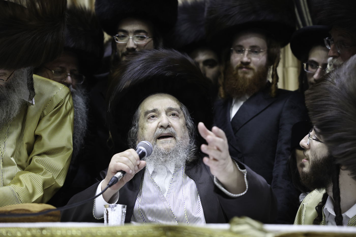 שבת אופרוף לבן המשפיע הגה"צ רבי אלימלך בידרמן | צפו