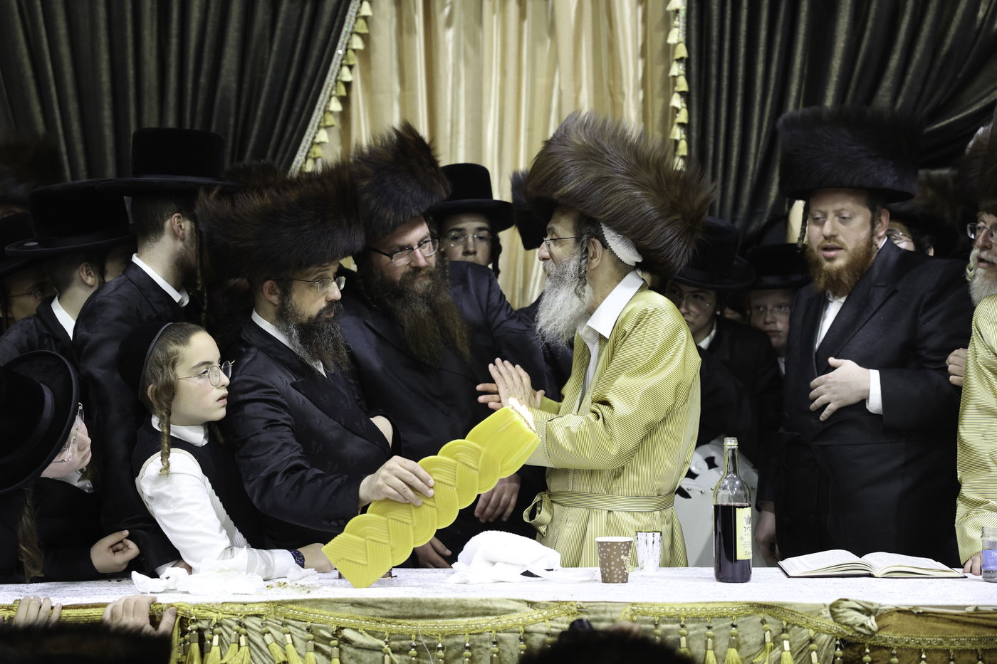 שבת אופרוף לבן המשפיע הגה"צ רבי אלימלך בידרמן | צפו