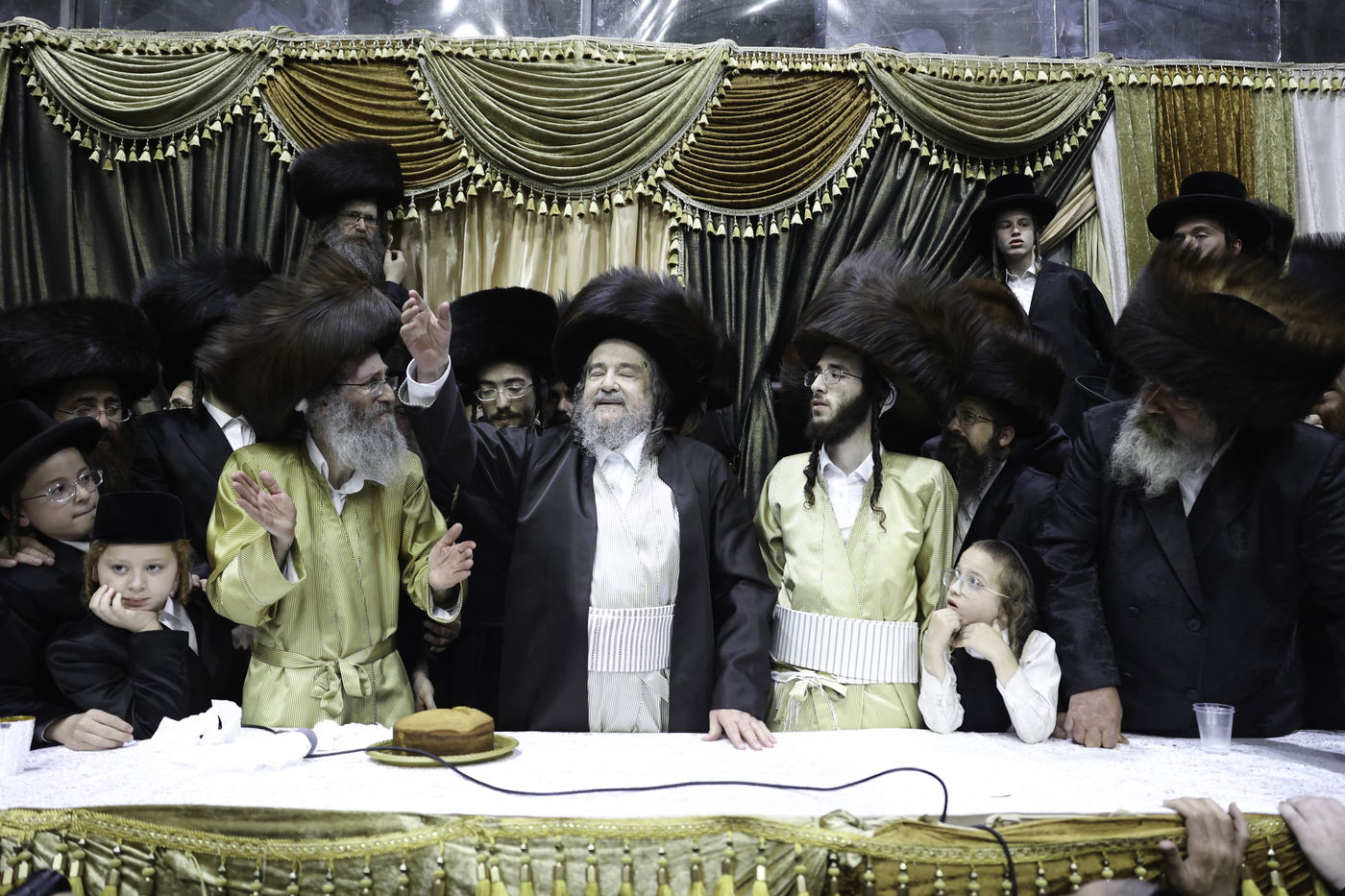 שבת אופרוף לבן המשפיע הגה"צ רבי אלימלך בידרמן | צפו