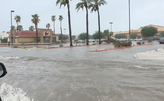 ההוריקן בקליפורניה