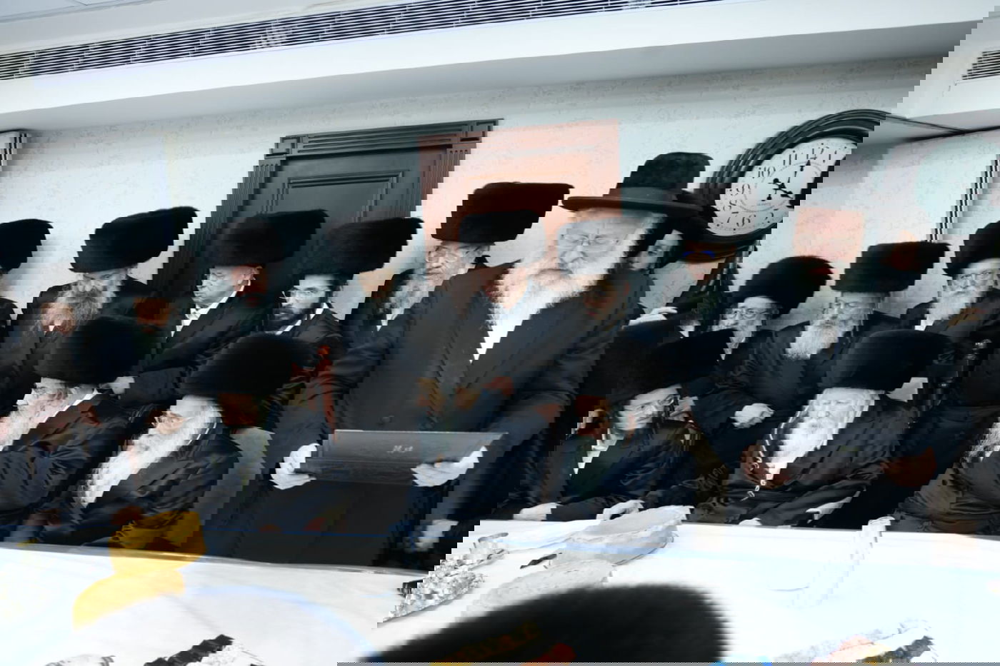 נכדת האדמו"ר מגור מתחתנת • צפו בתיעודים המרהיבים