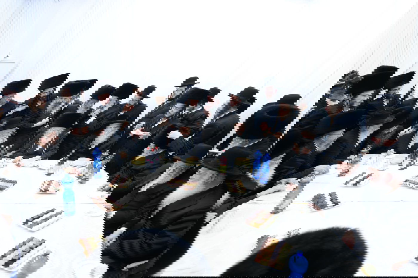 נכדת האדמו"ר מגור מתחתנת • צפו בתיעודים המרהיבים