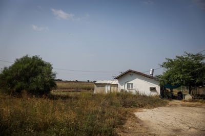 התחזית: ירידה קלה בטמפרטורות; מחר - עלייה קלה