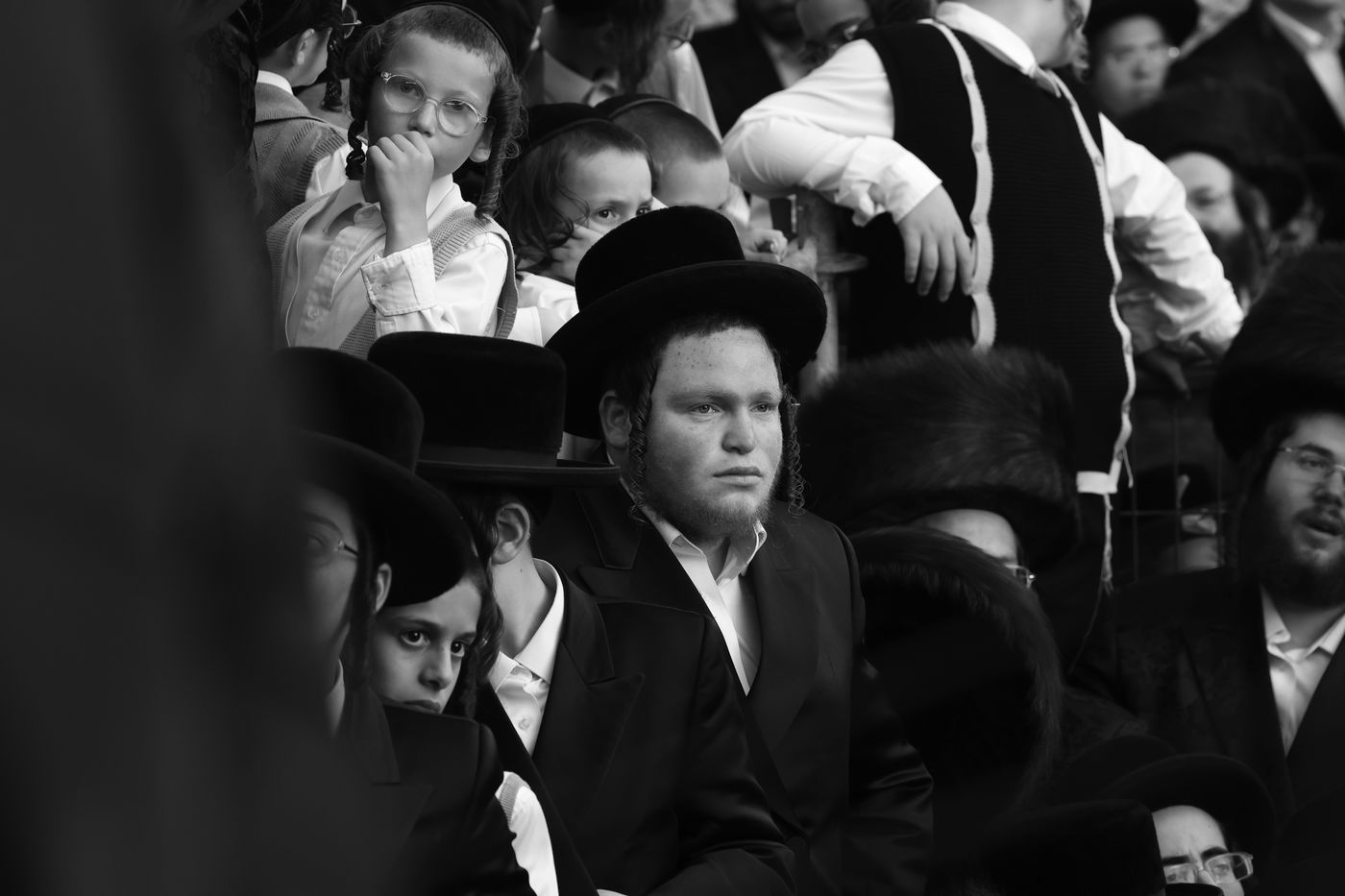 תיעוד ענק: אלפים בחתונת בן המשפיע רבי מיילך בידרמן