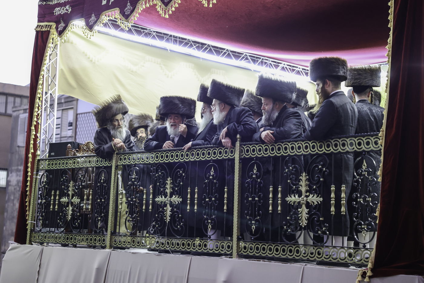 תיעוד ענק: אלפים בחתונת בן המשפיע רבי מיילך בידרמן