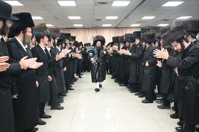 מעמד הכנסת ספר תורה לבית המדרש הגדול שומרי אמונים