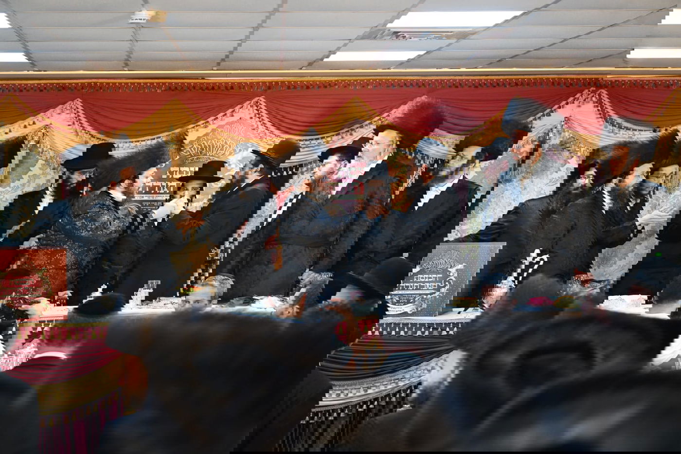 מעמד הכנסת ספר תורה לבית המדרש הגדול שומרי אמונים