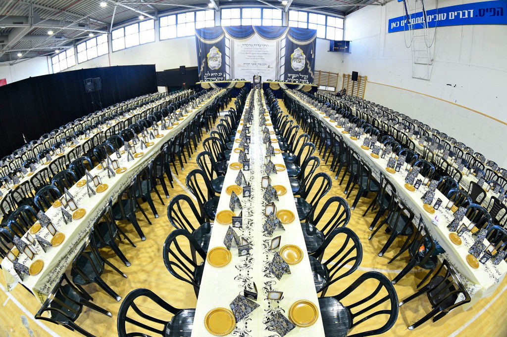 ביתר עילית חגגה בהכנסת ס"ת לביהמ"ד מטרסדורף | תיעוד