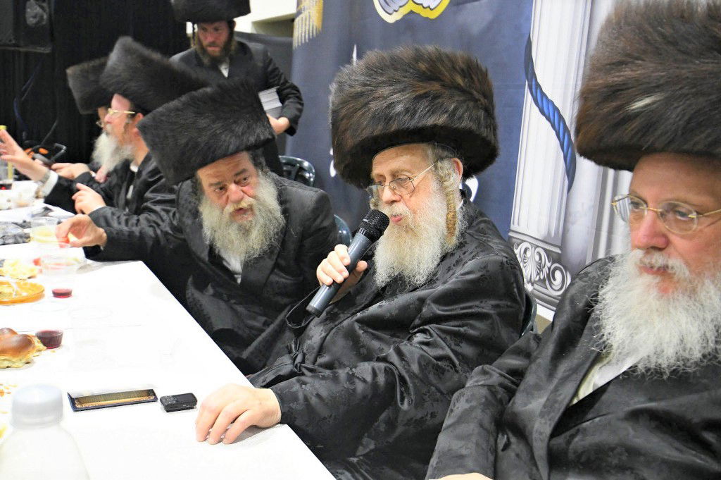 ביתר עילית חגגה בהכנסת ס"ת לביהמ"ד מטרסדורף | תיעוד