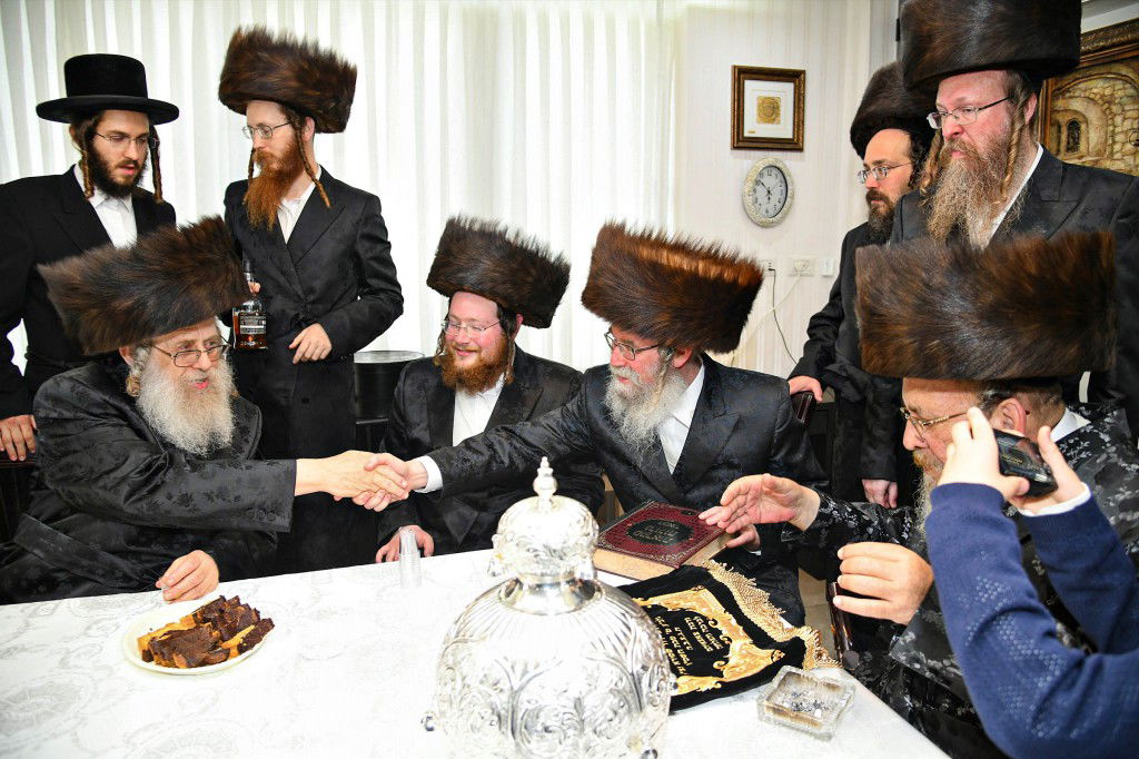 ביתר עילית חגגה בהכנסת ס"ת לביהמ"ד מטרסדורף | תיעוד