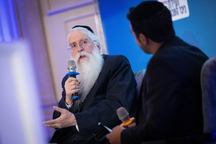התפלגנו פוליטית, אבל הדף היומי מאחד אותנו / מאיר פרוש