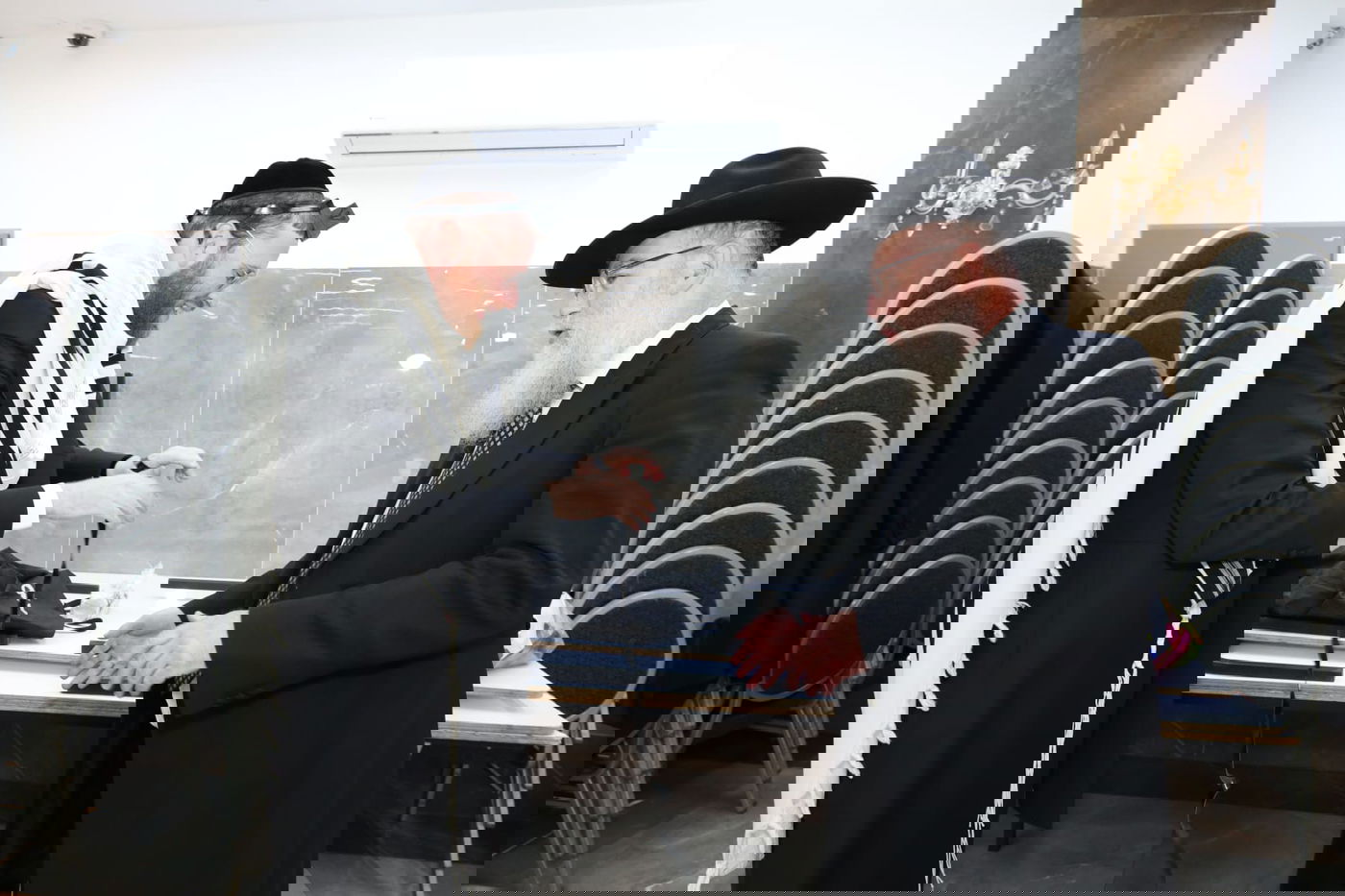 בראשות גדולי ישראל: ברית לבן נאמן ביתו ונכד הגר"ד לנדו