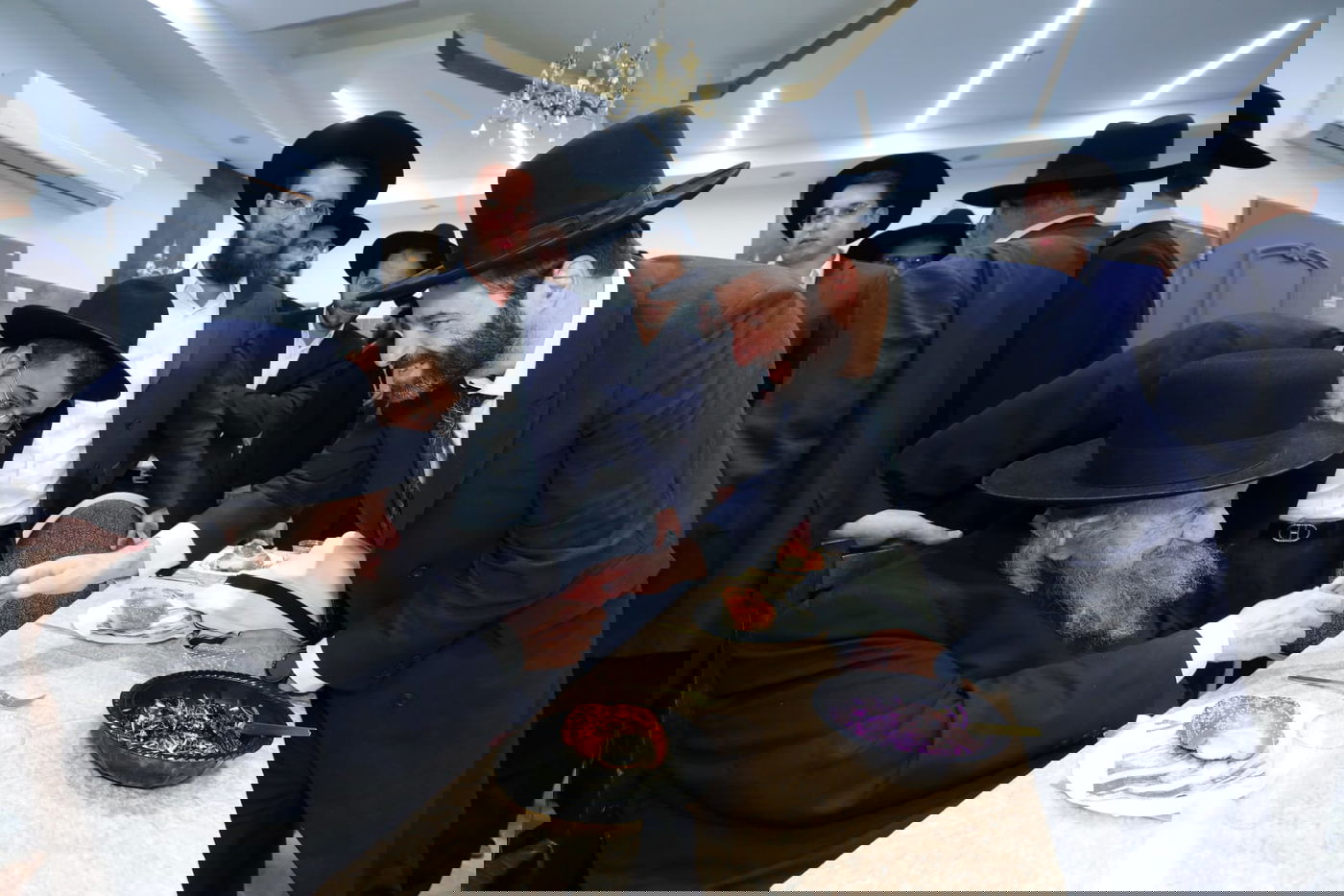 בראשות גדולי ישראל: ברית לבן נאמן ביתו ונכד הגר"ד לנדו