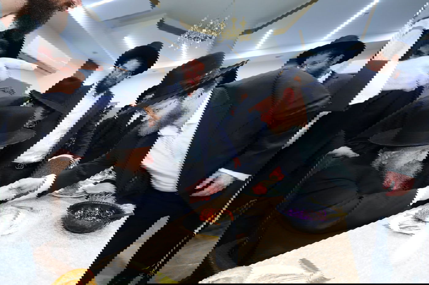 בראשות גדולי ישראל: ברית לבן נאמן ביתו ונכד הגר"ד לנדו