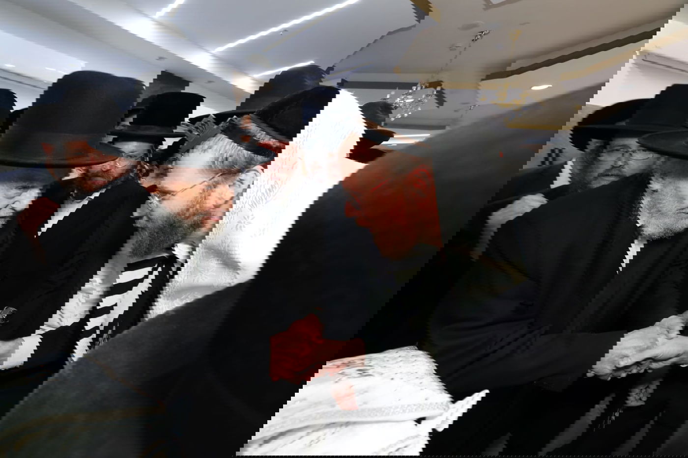 בראשות גדולי ישראל: ברית לבן נאמן ביתו ונכד הגר"ד לנדו