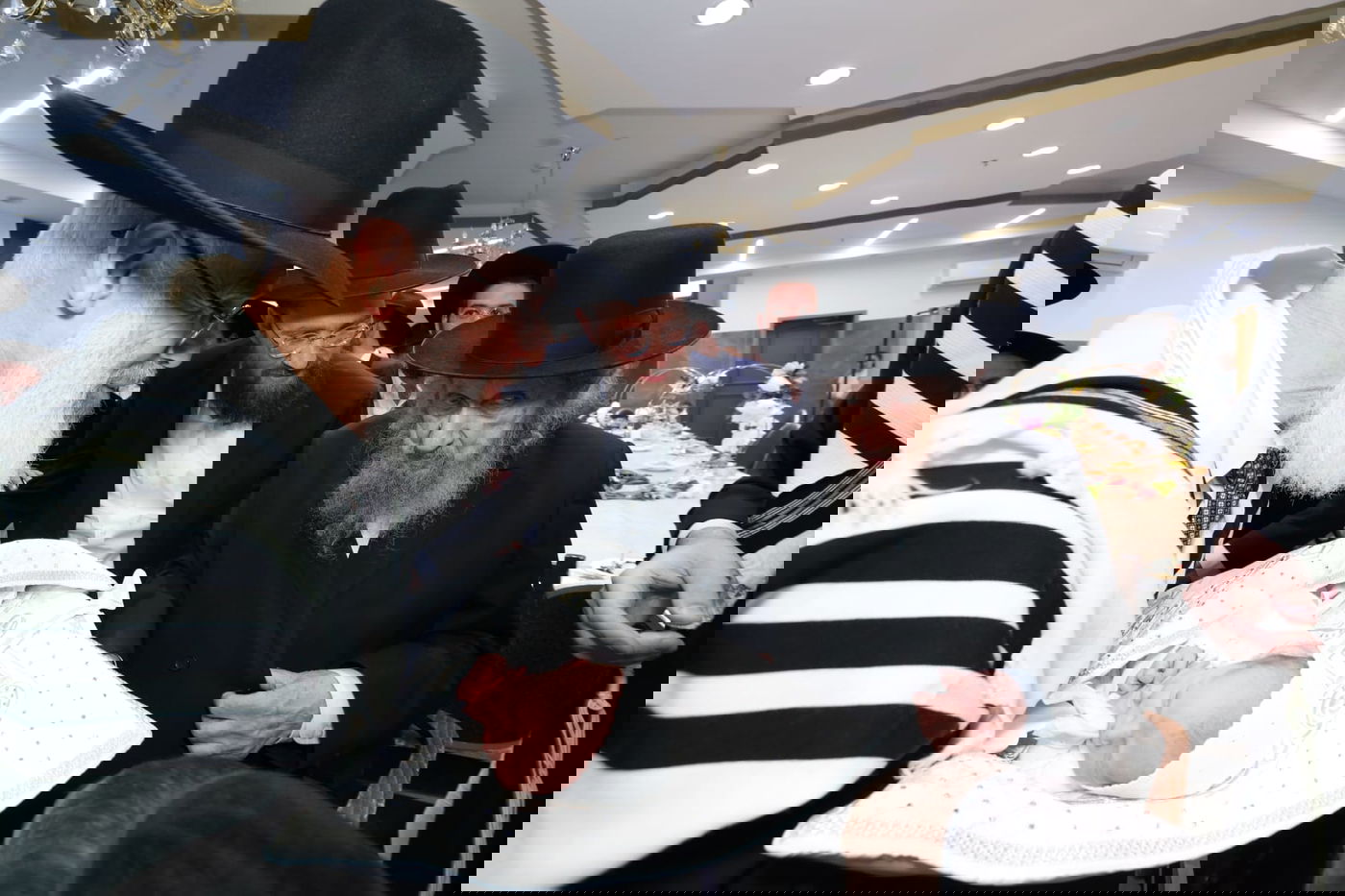 בראשות גדולי ישראל: ברית לבן נאמן ביתו ונכד הגר"ד לנדו