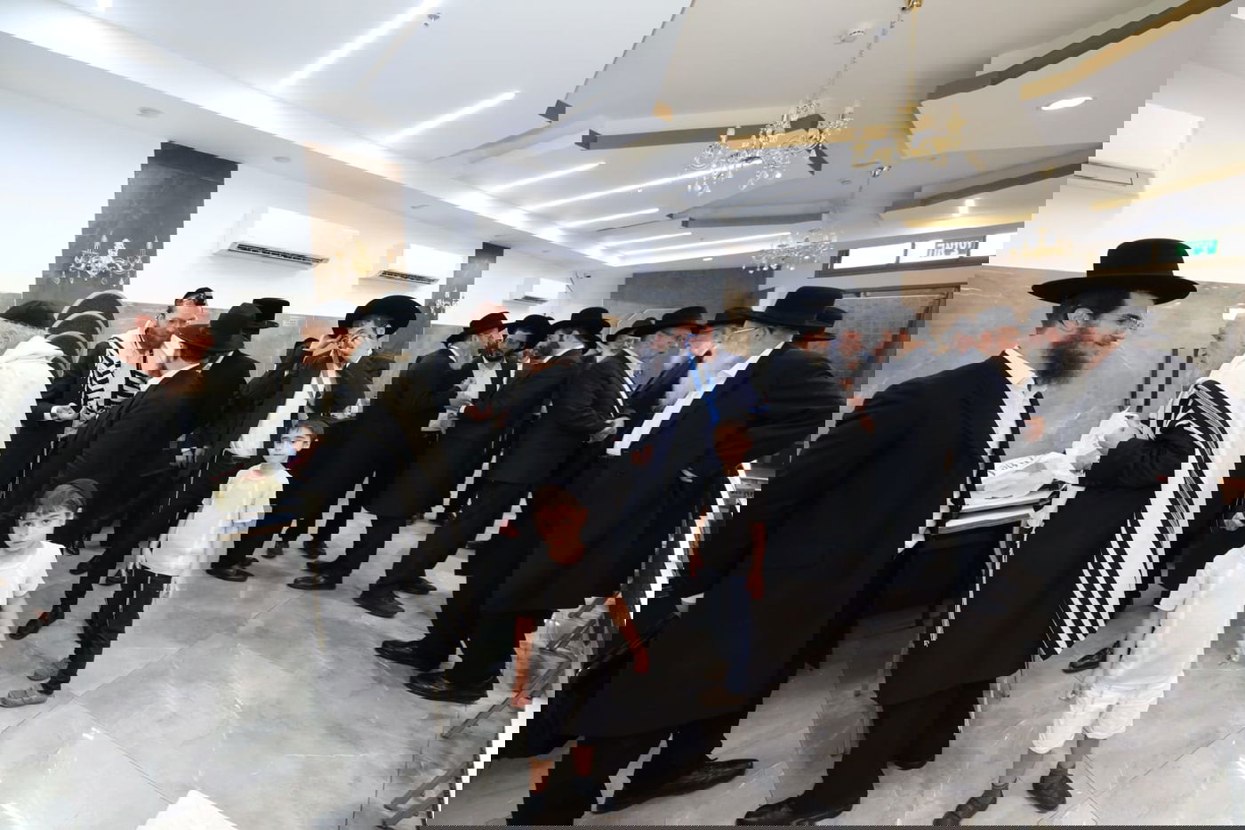 בראשות גדולי ישראל: ברית לבן נאמן ביתו ונכד הגר"ד לנדו