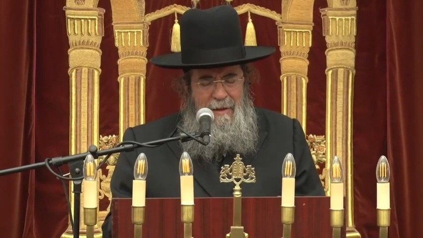 מספיד בשפת האידיש לפני כשנה במסע הלוויית חמיו זצ"ל