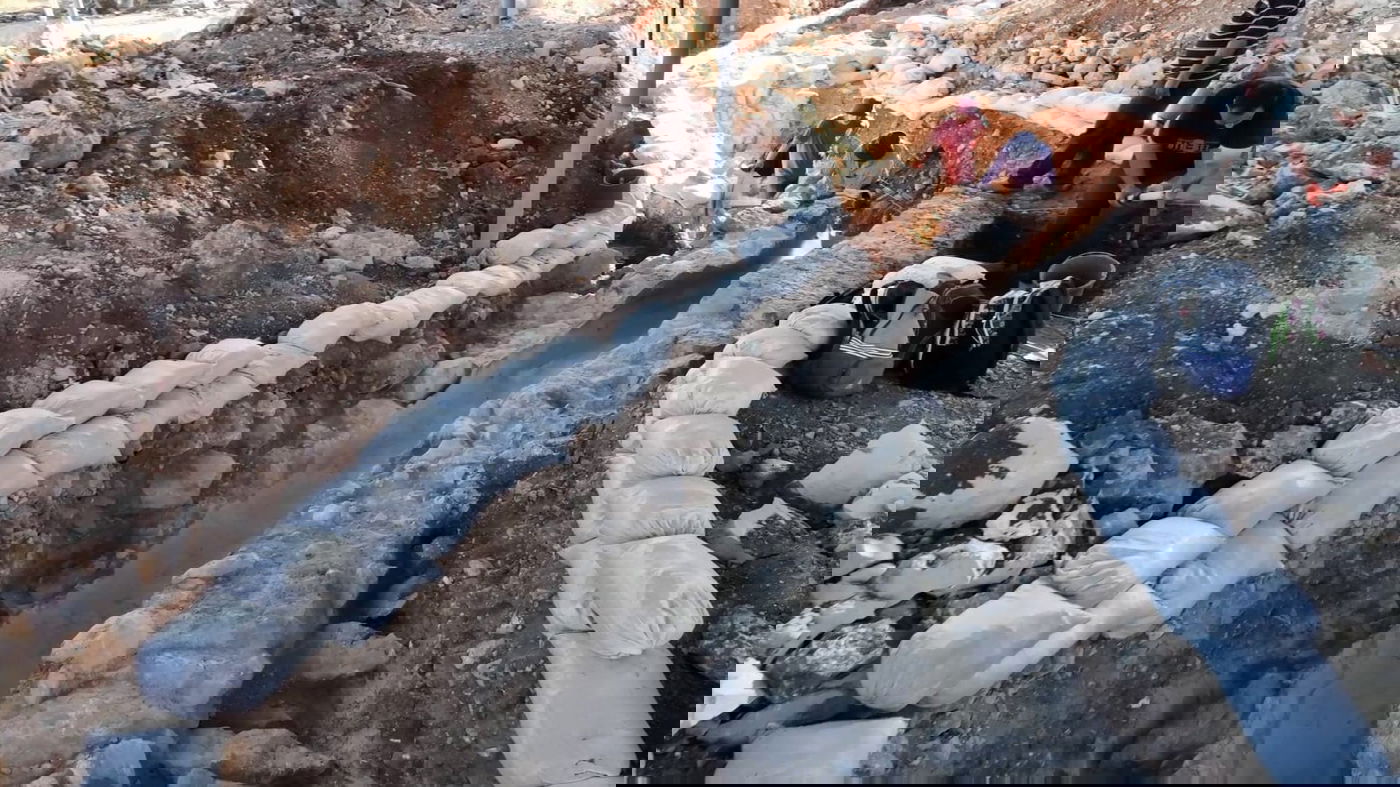 אמת המים שנחשפה