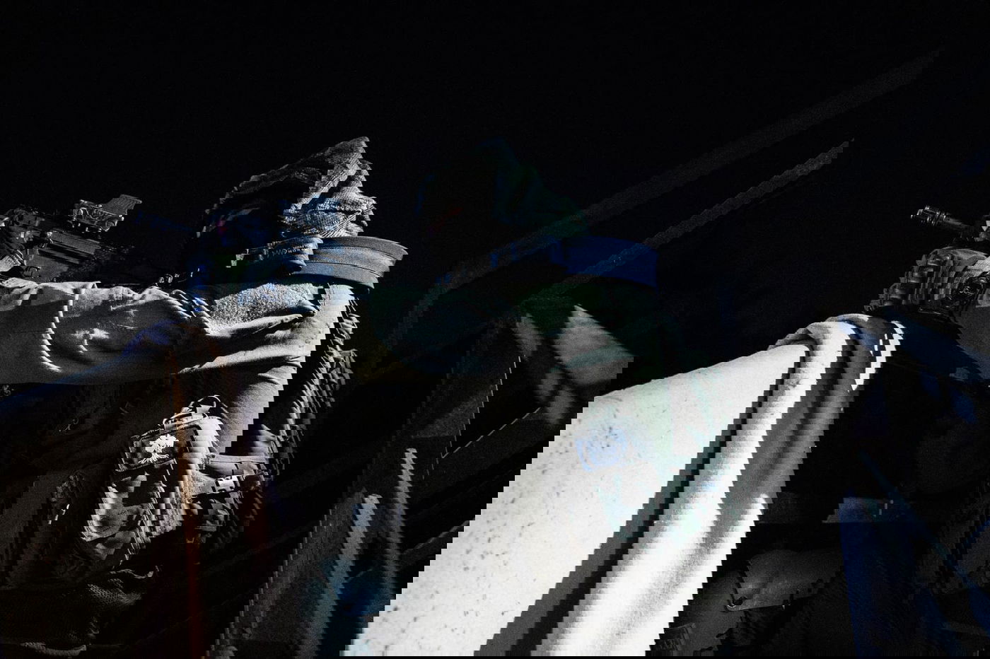 כוחות הביטחון עצרו 16 מבוקשים והחרימו אמצעי לחימה