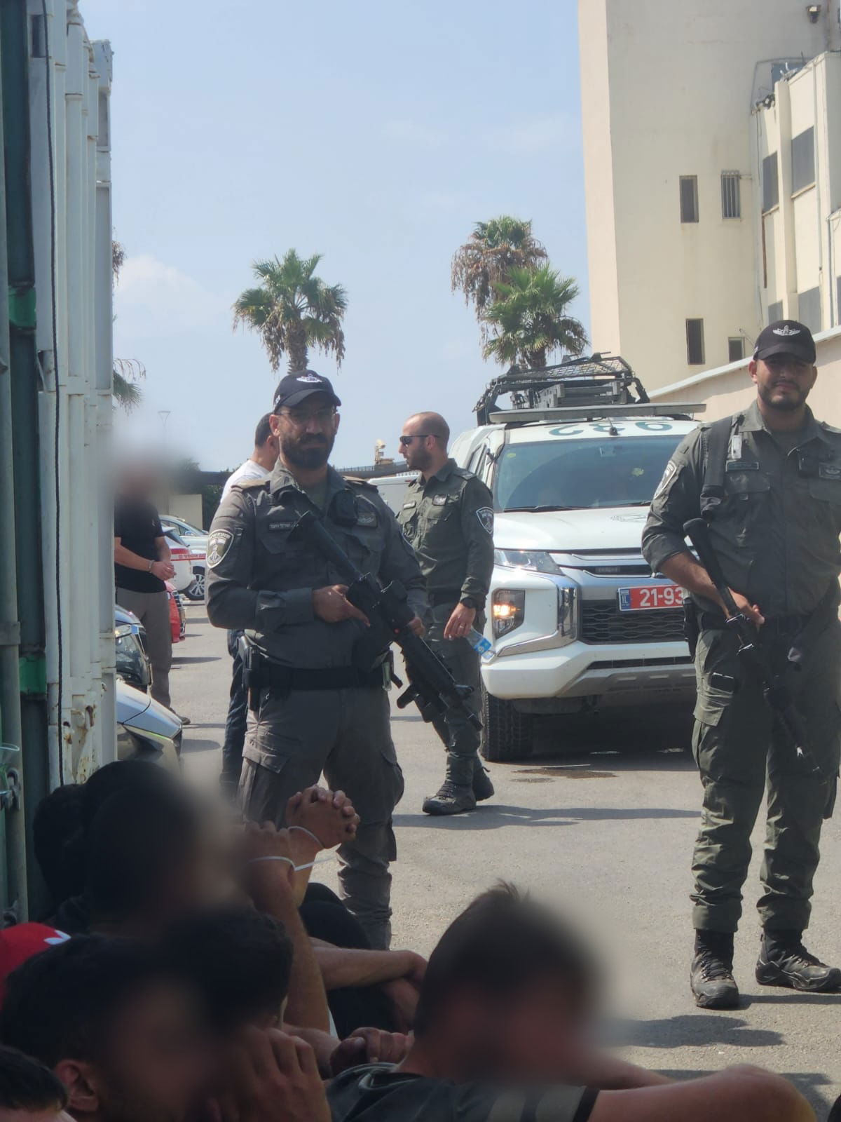 דריכות לקראת פתיחת שנה"ל: מאות שב"חים נעצרו, 157 חשודים בהעסקתם נעצרו