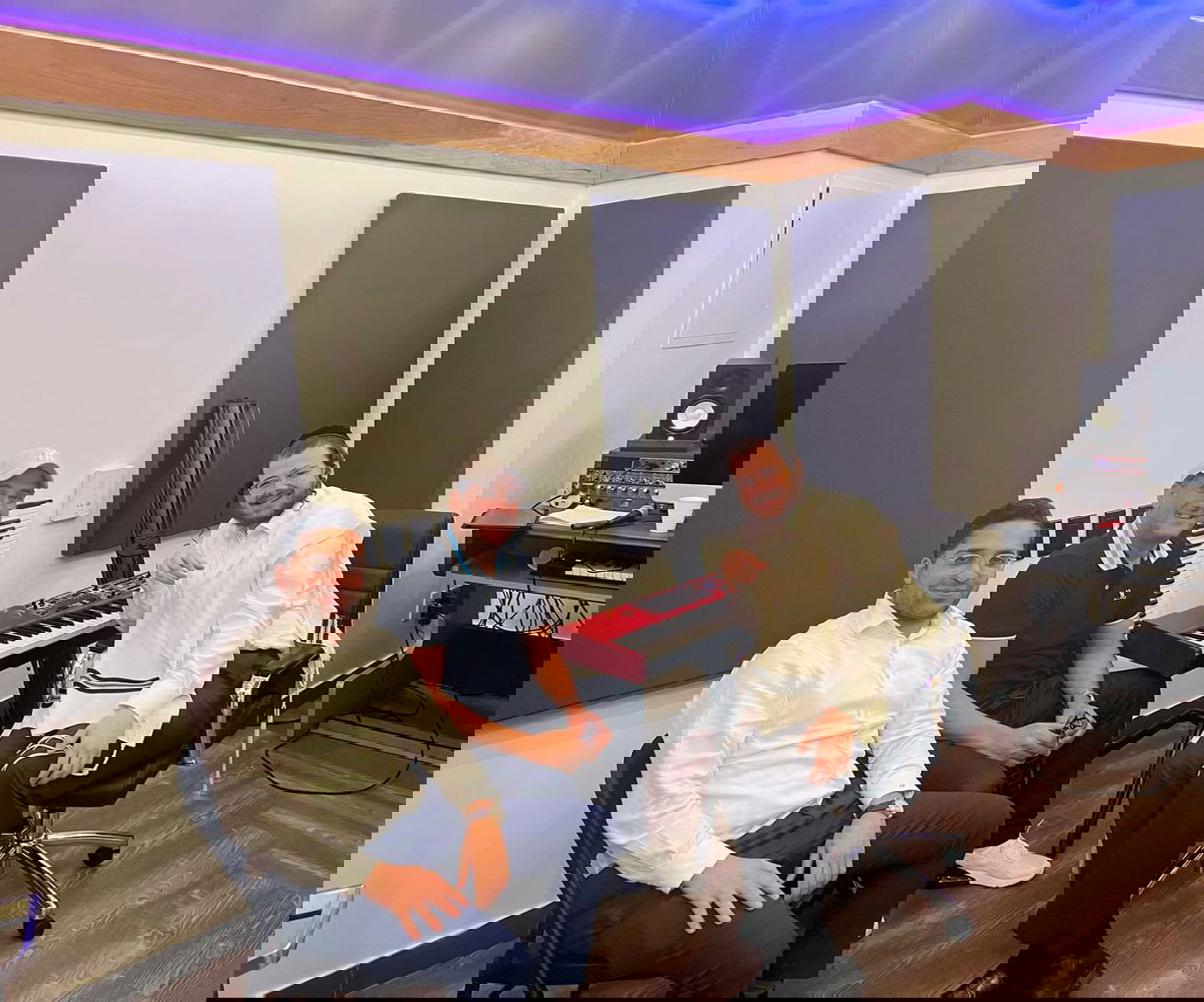 הזמר שתועד במגבעת והאם האלבום הבא של חיים ישראל יהיה באידיש?