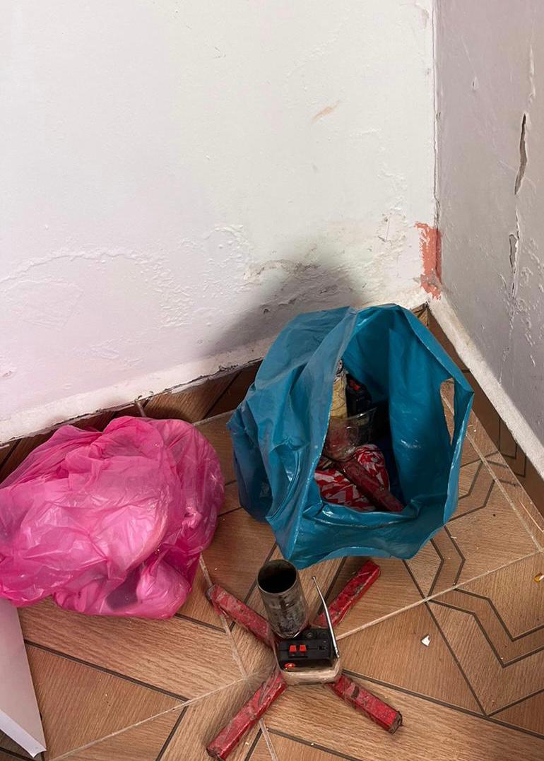 הלוחמים נדהמו: שני מטענים מאולתרים נמצאו בחדר הילדים